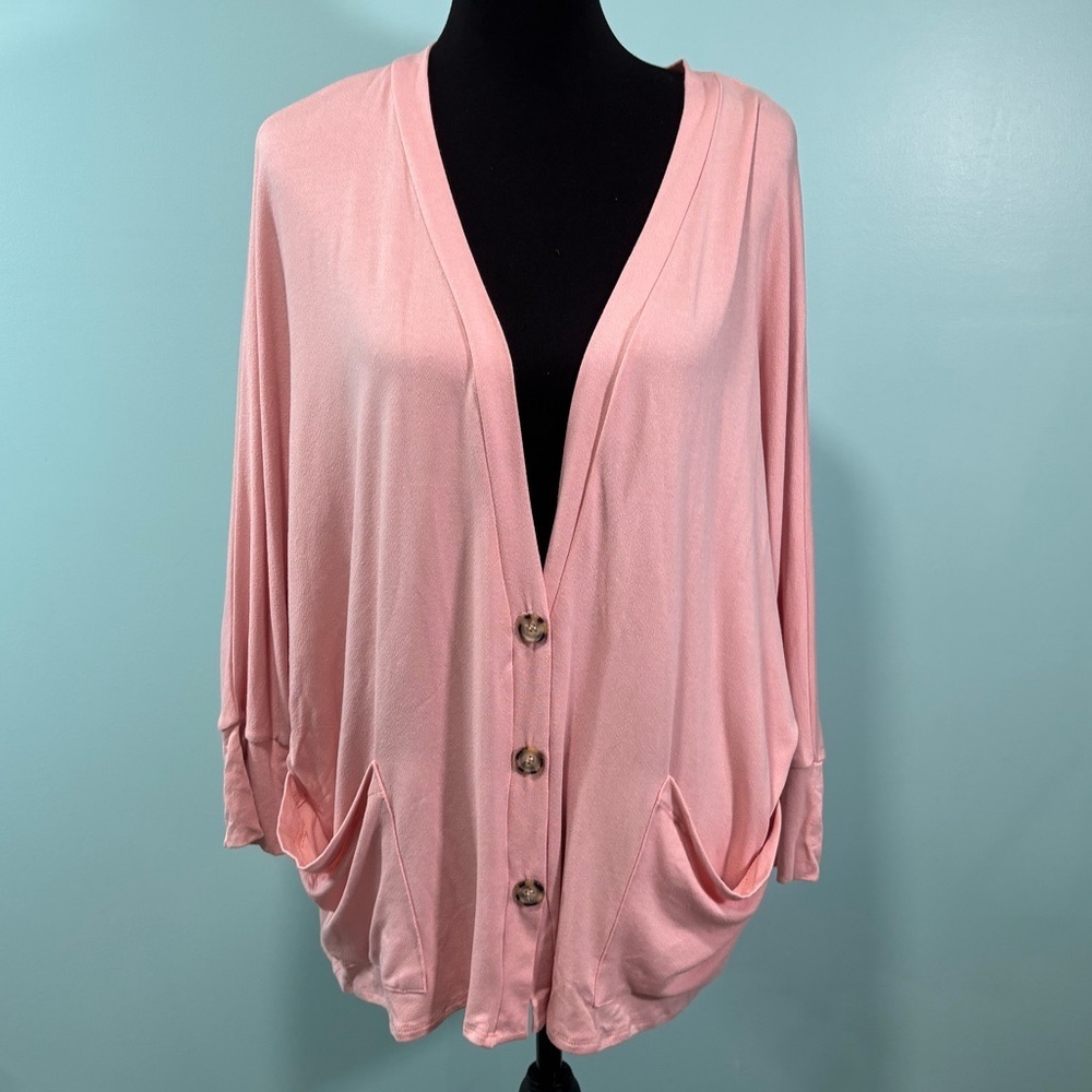 New! Agnes & Dora cardigan    Lot D
